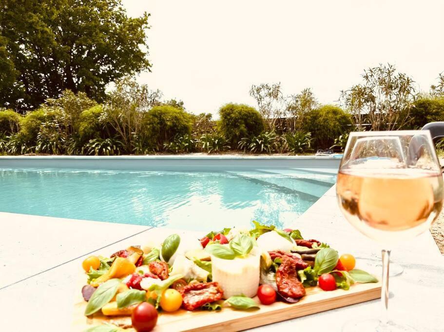 Chez Sophie Et Vincent Villa Poiroux Ngoại thất bức ảnh